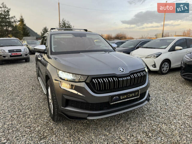 Серый Шкода Kodiaq, объемом двигателя 1.98 л и пробегом 64 тыс. км за 34500 $, фото 2 на Automoto.ua