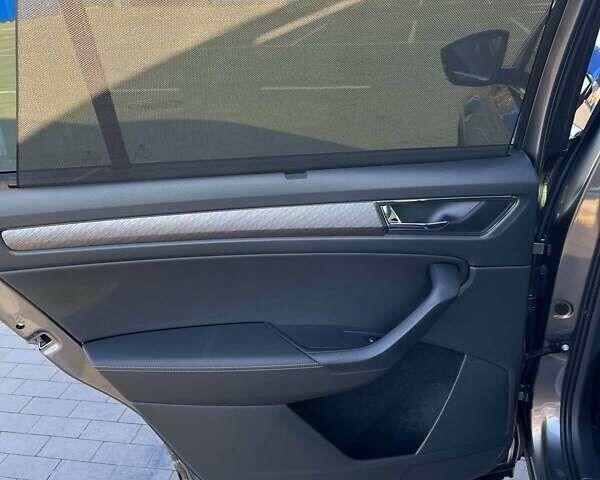 Серый Шкода Kodiaq, объемом двигателя 1.97 л и пробегом 90 тыс. км за 35500 $, фото 26 на Automoto.ua