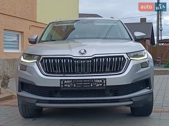 Серый Шкода Kodiaq, объемом двигателя 1.97 л и пробегом 106 тыс. км за 37950 $, фото 4 на Automoto.ua