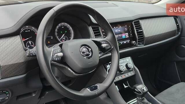 Сірий Шкода Kodiaq, об'ємом двигуна 2 л та пробігом 86 тис. км за 31900 $, фото 27 на Automoto.ua