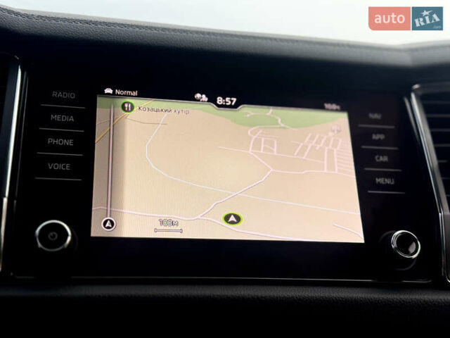 Сірий Шкода Kodiaq, об'ємом двигуна 2 л та пробігом 220 тис. км за 31300 $, фото 60 на Automoto.ua