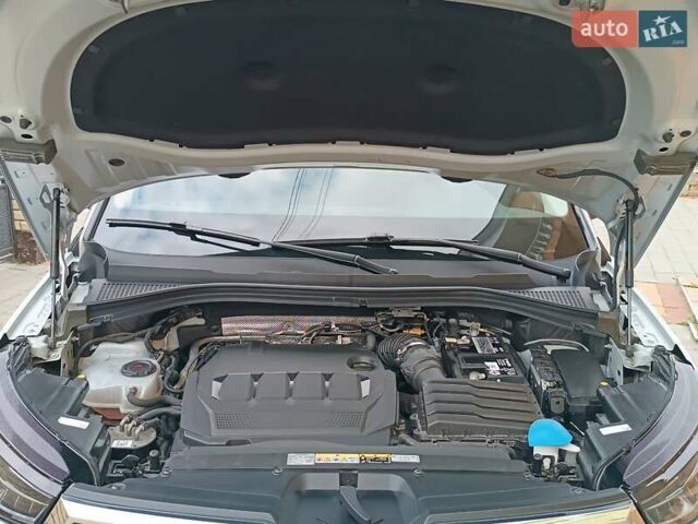 Серый Шкода Kodiaq, объемом двигателя 1.97 л и пробегом 106 тыс. км за 37700 $, фото 77 на Automoto.ua