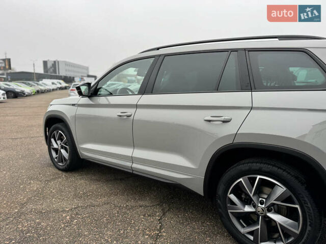 Серый Шкода Kodiaq, объемом двигателя 1.97 л и пробегом 181 тыс. км за 35500 $, фото 13 на Automoto.ua