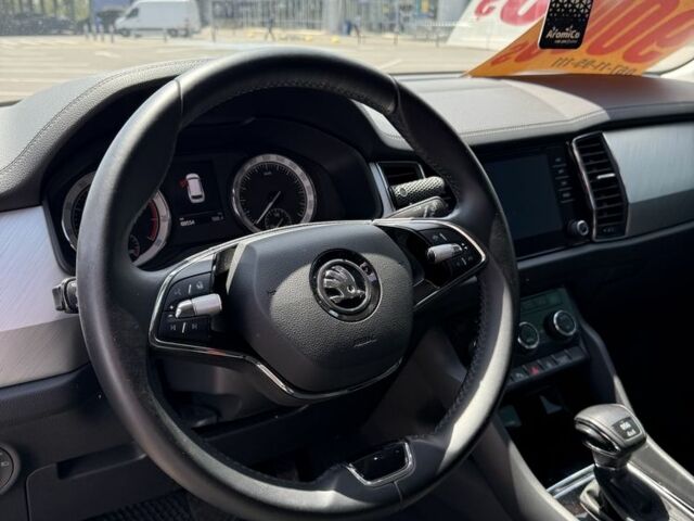 Шкода Kodiaq 2022 в Кривом Роге на Automoto.ua Серый Шкода Kodiaq, объемом двигателя 2 л и пробегом 69 тыс. км за 31500 $, фото 7 на Automoto.ua