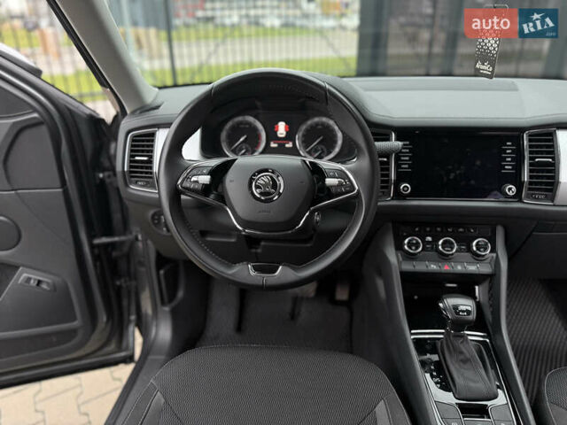 Серый Шкода Kodiaq, объемом двигателя 2 л и пробегом 67 тыс. км за 29999 $, фото 24 на Automoto.ua