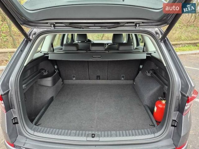 Серый Шкода Kodiaq, объемом двигателя 1.97 л и пробегом 151 тыс. км за 31500 $, фото 9 на Automoto.ua