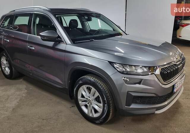 Серый Шкода Kodiaq, объемом двигателя 1.98 л и пробегом 39 тыс. км за 31300 $, фото 4 на Automoto.ua
