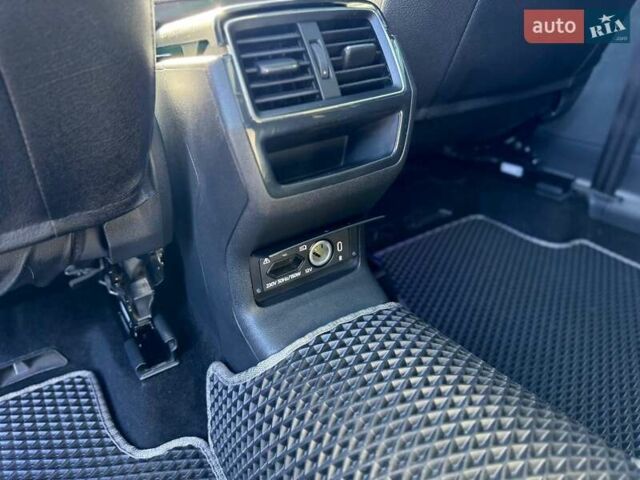 Серый Шкода Kodiaq, объемом двигателя 1.97 л и пробегом 165 тыс. км за 35200 $, фото 39 на Automoto.ua
