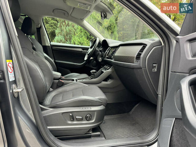Шкода Kodiaq 2022 у Києві на Automoto.ua Сірий Шкода Kodiaq, об'ємом двигуна 2 л та пробігом 169 тис. км за 35999 $, фото 73 на Automoto.ua