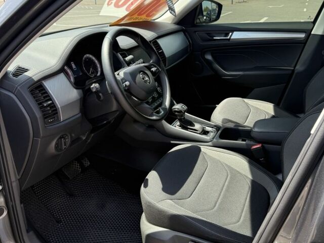 Шкода Kodiaq 2022 в Кривом Роге на Automoto.ua Серый Шкода Kodiaq, объемом двигателя 2 л и пробегом 69 тыс. км за 31500 $, фото 6 на Automoto.ua
