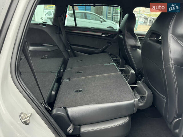 Серый Шкода Kodiaq, объемом двигателя 1.97 л и пробегом 181 тыс. км за 35500 $, фото 125 на Automoto.ua