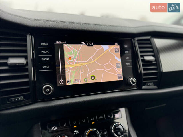 Серый Шкода Kodiaq, объемом двигателя 1.97 л и пробегом 181 тыс. км за 35500 $, фото 57 на Automoto.ua