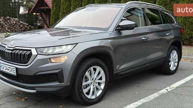 Сірий Шкода Kodiaq, об'ємом двигуна 2 л та пробігом 86 тис. км за 31900 $, фото 5 на Automoto.ua