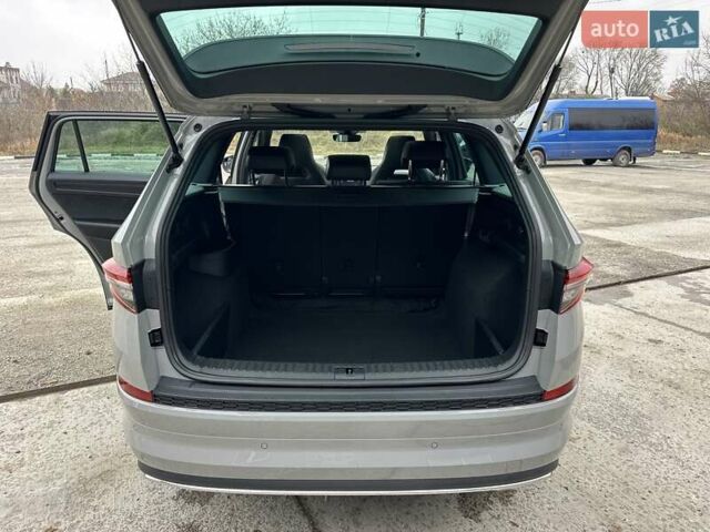 Серый Шкода Kodiaq, объемом двигателя 1.97 л и пробегом 188 тыс. км за 36950 $, фото 57 на Automoto.ua