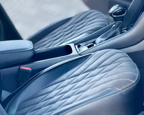 Сірий Шкода Kodiaq, об'ємом двигуна 2 л та пробігом 220 тис. км за 31200 $, фото 100 на Automoto.ua