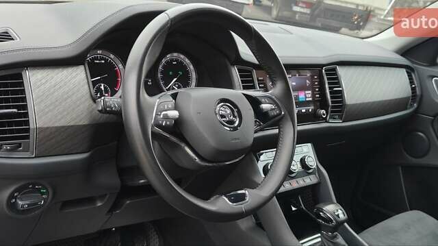 Сірий Шкода Kodiaq, об'ємом двигуна 2 л та пробігом 86 тис. км за 31900 $, фото 23 на Automoto.ua