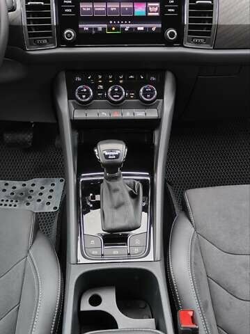 Сірий Шкода Kodiaq, об'ємом двигуна 2 л та пробігом 86 тис. км за 31900 $, фото 30 на Automoto.ua