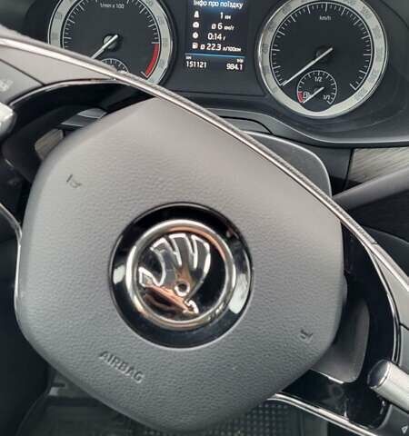 Серый Шкода Kodiaq, объемом двигателя 1.97 л и пробегом 150 тыс. км за 30500 $, фото 2 на Automoto.ua