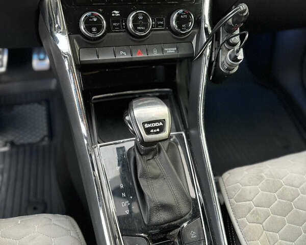Серый Шкода Kodiaq, объемом двигателя 1.98 л и пробегом 64 тыс. км за 34500 $, фото 31 на Automoto.ua