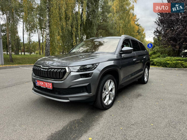 Шкода Kodiaq 2022 у Києві на Automoto.ua Сірий Шкода Kodiaq, об'ємом двигуна 2 л та пробігом 169 тис. км за 35999 $, фото 2 на Automoto.ua