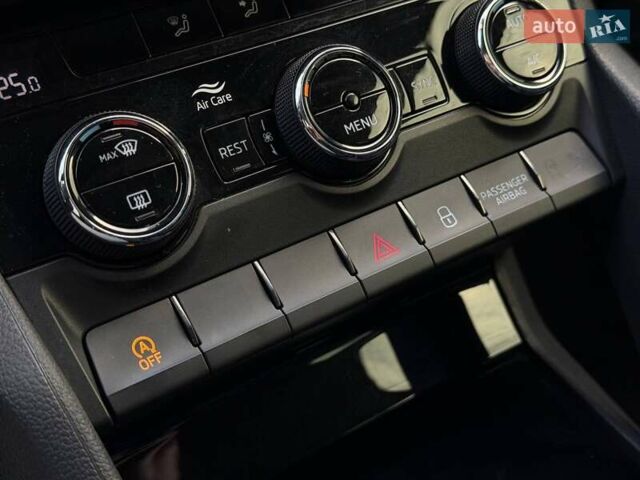 Серый Шкода Kodiaq, объемом двигателя 1.5 л и пробегом 80 тыс. км за 32000 $, фото 72 на Automoto.ua