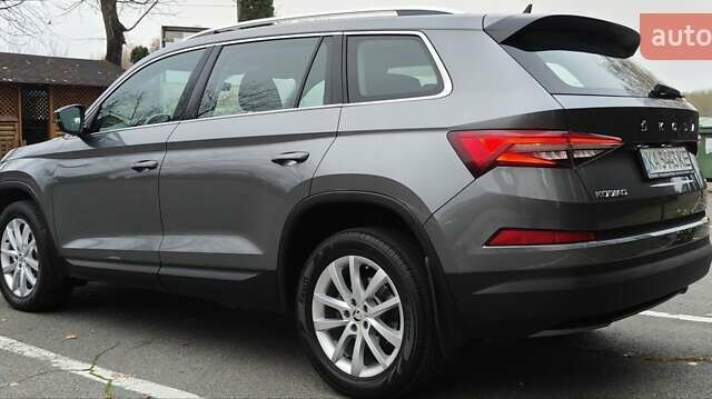 Сірий Шкода Kodiaq, об'ємом двигуна 2 л та пробігом 86 тис. км за 31900 $, фото 12 на Automoto.ua