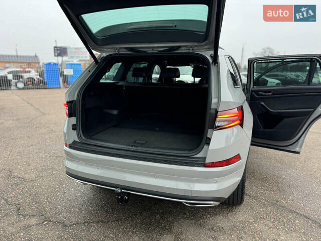Серый Шкода Kodiaq, объемом двигателя 1.97 л и пробегом 181 тыс. км за 35500 $, фото 113 на Automoto.ua