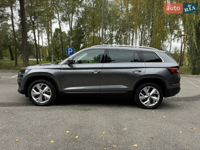 Шкода Kodiaq 2022 у Києві на Automoto.ua Сірий Шкода Kodiaq, об'ємом двигуна 2 л та пробігом 169 тис. км за 35999 $, фото 3 на Automoto.ua