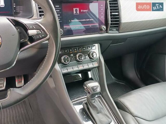 Серый Шкода Kodiaq, объемом двигателя 1.97 л и пробегом 106 тыс. км за 37700 $, фото 48 на Automoto.ua