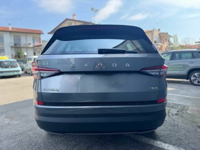 Серый Шкода Kodiaq, объемом двигателя 2 л и пробегом 10 тыс. км за 19000 $, фото 5 на Automoto.ua