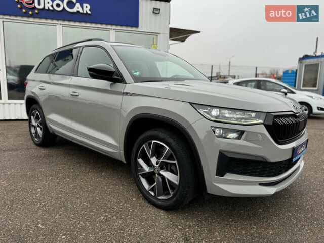 Серый Шкода Kodiaq, объемом двигателя 1.97 л и пробегом 181 тыс. км за 35500 $, фото 6 на Automoto.ua