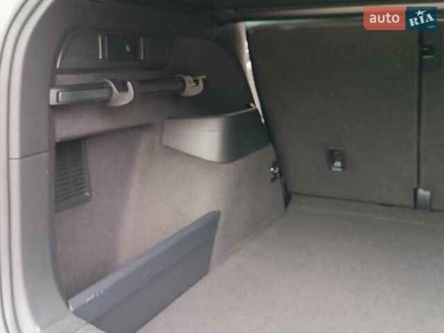 Серый Шкода Kodiaq, объемом двигателя 1.97 л и пробегом 106 тыс. км за 37950 $, фото 56 на Automoto.ua