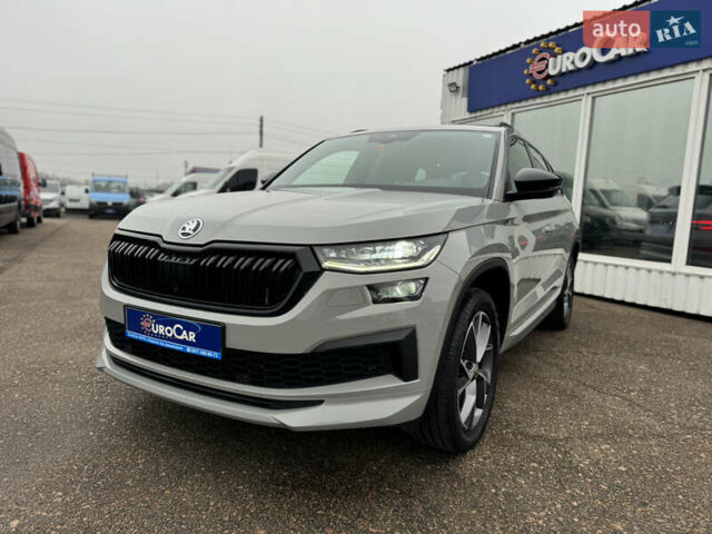 Серый Шкода Kodiaq, объемом двигателя 1.97 л и пробегом 181 тыс. км за 35500 $, фото 3 на Automoto.ua