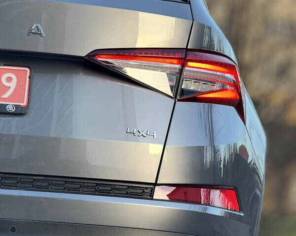 Сірий Шкода Kodiaq, об'ємом двигуна 2 л та пробігом 220 тис. км за 31200 $, фото 57 на Automoto.ua