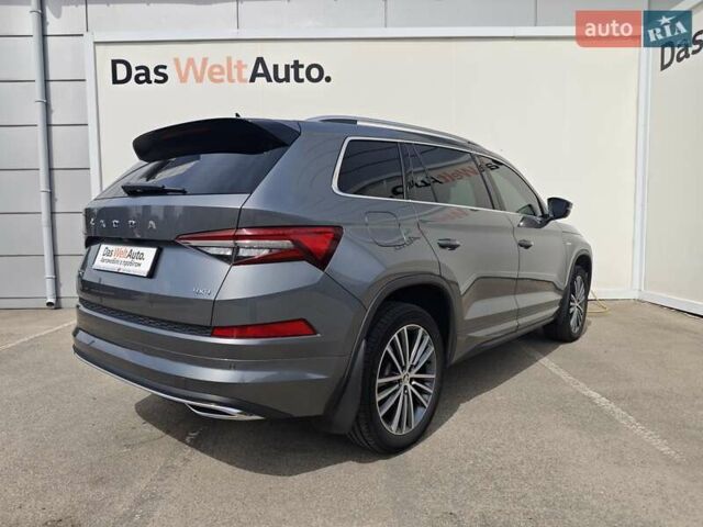 Сірий Шкода Kodiaq, об'ємом двигуна 1.97 л та пробігом 50 тис. км за 42036 $, фото 4 на Automoto.ua