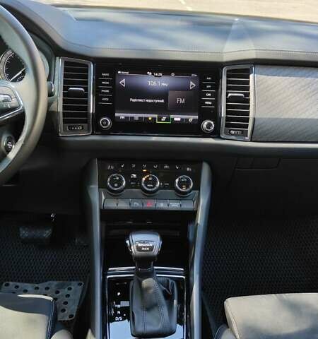Серый Шкода Kodiaq, объемом двигателя 2 л и пробегом 86 тыс. км за 33700 $, фото 30 на Automoto.ua