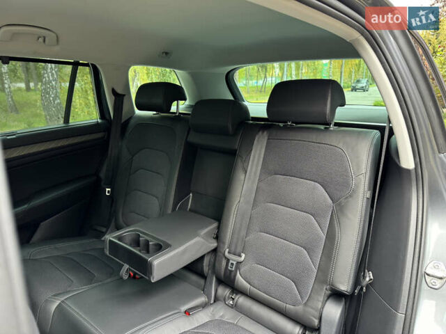 Шкода Kodiaq 2022 у Києві на Automoto.ua Сірий Шкода Kodiaq, об'ємом двигуна 2 л та пробігом 169 тис. км за 35999 $, фото 54 на Automoto.ua