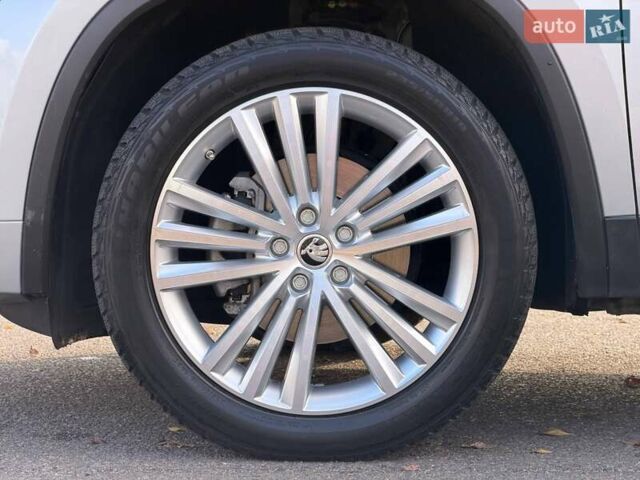 Серый Шкода Kodiaq, объемом двигателя 1.5 л и пробегом 80 тыс. км за 32000 $, фото 35 на Automoto.ua