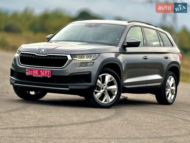 Сірий Шкода Kodiaq, об'ємом двигуна 2 л та пробігом 220 тис. км за 31300 $, фото 4 на Automoto.ua