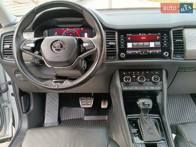 Серый Шкода Kodiaq, объемом двигателя 1.97 л и пробегом 106 тыс. км за 37799 $, фото 45 на Automoto.ua