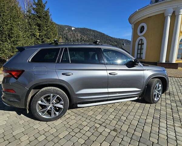Серый Шкода Kodiaq, объемом двигателя 1.98 л и пробегом 81 тыс. км за 35500 $, фото 3 на Automoto.ua
