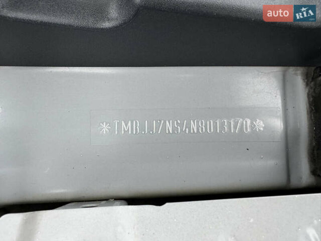 Серый Шкода Kodiaq, объемом двигателя 1.97 л и пробегом 181 тыс. км за 35500 $, фото 142 на Automoto.ua