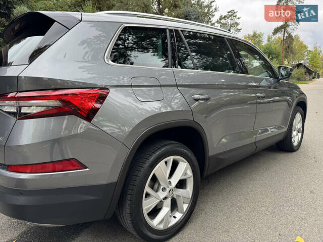 Шкода Kodiaq 2022 у Києві на Automoto.ua Сірий Шкода Kodiaq, об'ємом двигуна 2 л та пробігом 169 тис. км за 35999 $, фото 16 на Automoto.ua