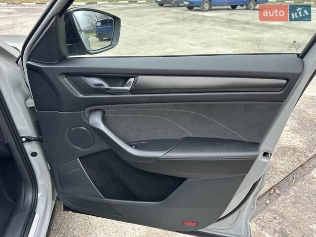 Серый Шкода Kodiaq, объемом двигателя 1.97 л и пробегом 188 тыс. км за 36950 $, фото 67 на Automoto.ua