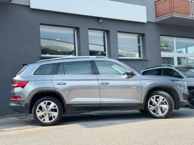 Серый Шкода Kodiaq, объемом двигателя 2 л и пробегом 10 тыс. км за 19000 $, фото 6 на Automoto.ua