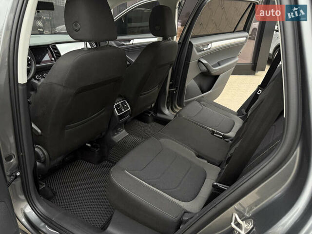 Серый Шкода Kodiaq, объемом двигателя 2 л и пробегом 67 тыс. км за 29999 $, фото 19 на Automoto.ua