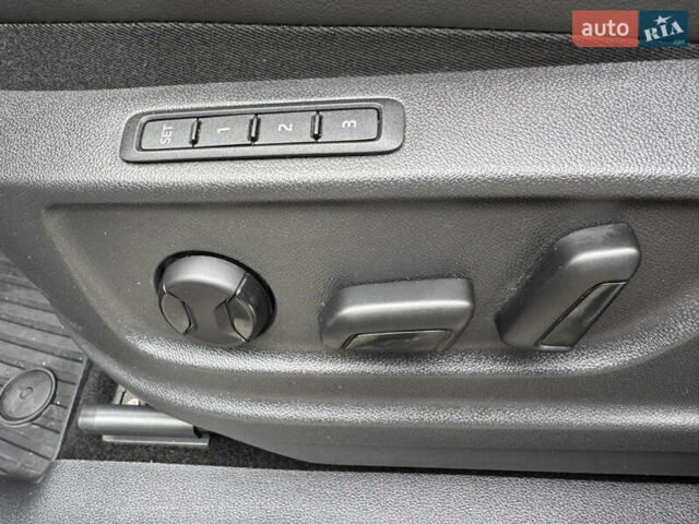 Шкода Kodiaq 2022 у Києві на Automoto.ua Сірий Шкода Kodiaq, об'ємом двигуна 2 л та пробігом 169 тис. км за 35999 $, фото 45 на Automoto.ua