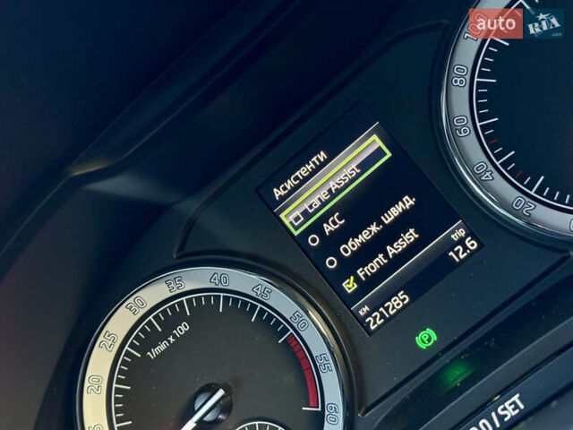 Сірий Шкода Kodiaq, об'ємом двигуна 2 л та пробігом 220 тис. км за 31200 $, фото 70 на Automoto.ua