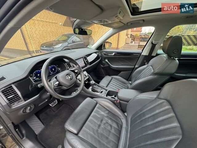 Серый Шкода Kodiaq, объемом двигателя 1.97 л и пробегом 83 тыс. км за 42900 $, фото 30 на Automoto.ua