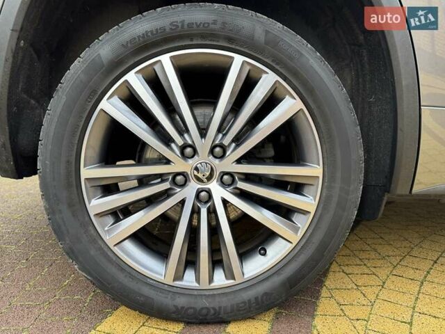 Серый Шкода Kodiaq, объемом двигателя 1.97 л и пробегом 83 тыс. км за 42900 $, фото 22 на Automoto.ua